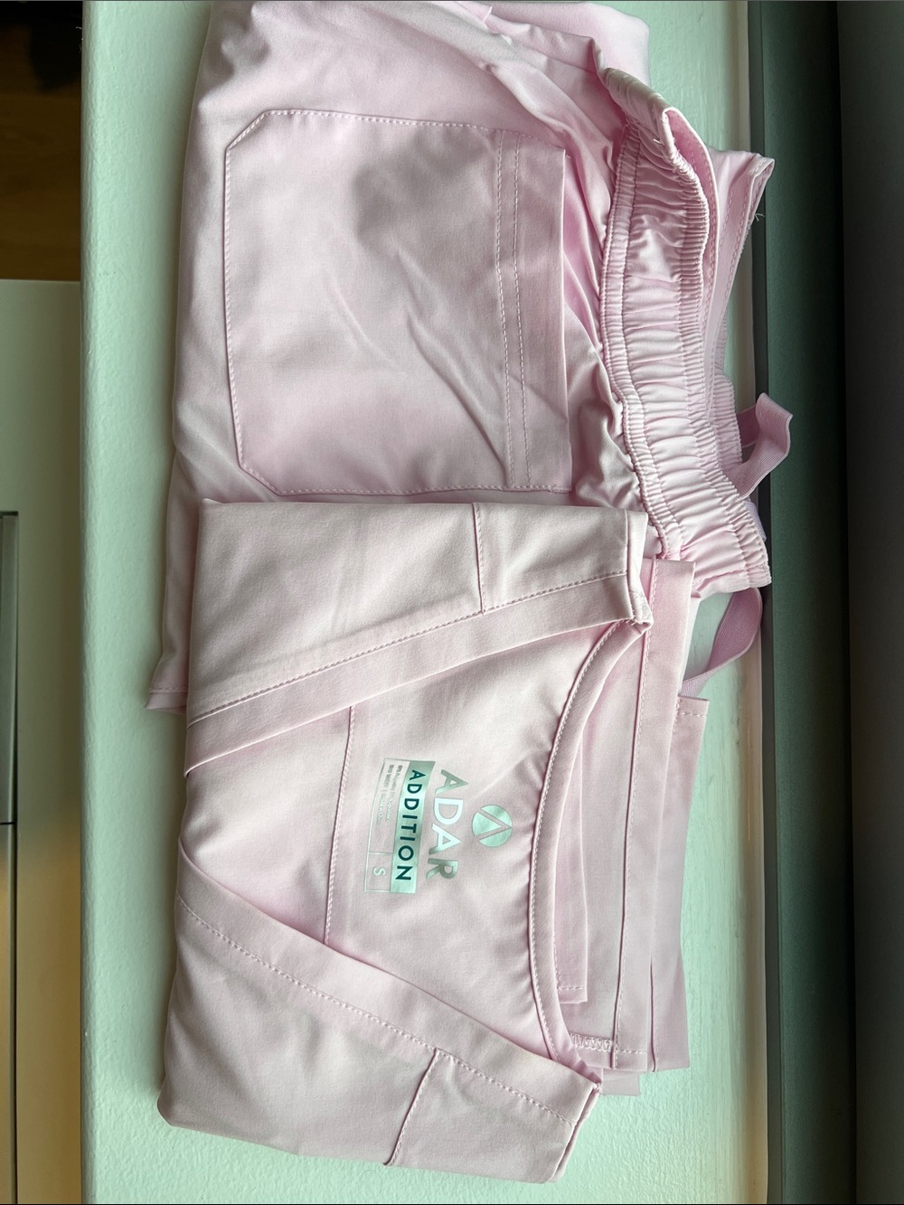 ADAR Women’s Pink Scrub set with Elastic Waist size Small